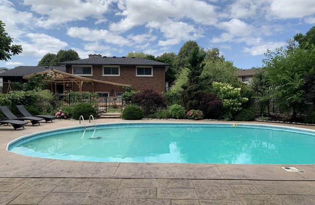 Comfy suite with private pool （4-6 guests)
