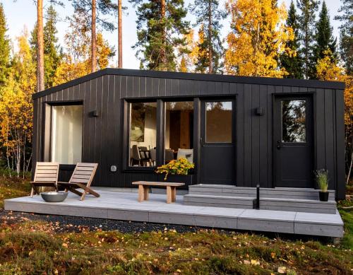 Compact Cabin for Remote Work and Adventures in Yllas