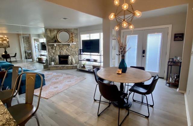 Condo in HSB-walking distance to resort and LBJ