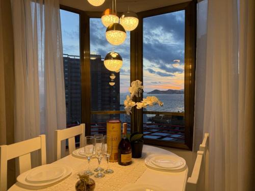 confort y estilo junto Al Mar