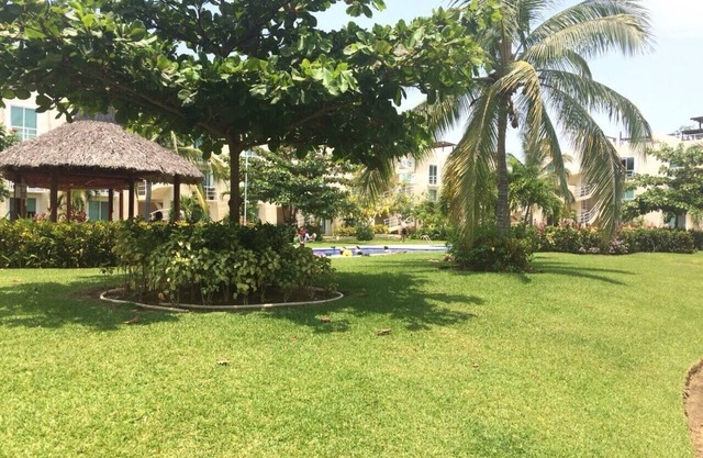 Confortable Apartment in Acapulco Diamante