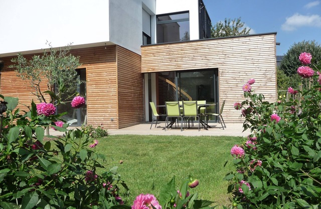 Contemporary house with sauna 10 kms from the sea: le jardin aux oiseaux