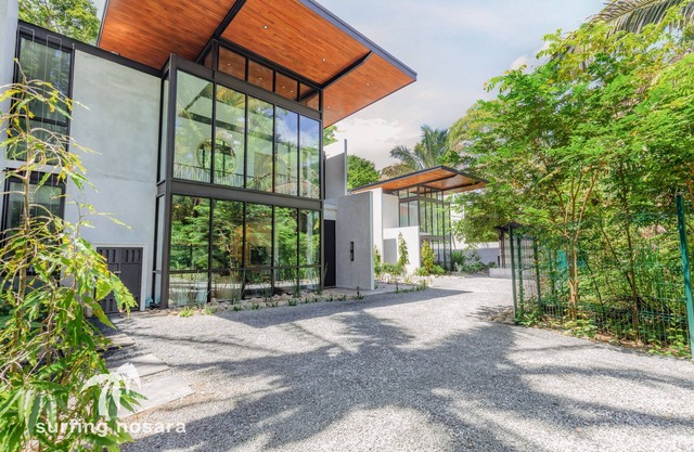 Convenience Luxury living in the heart of Nosara