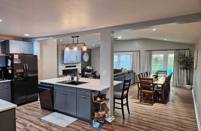 Convenient Comfort in the Heart of Indy