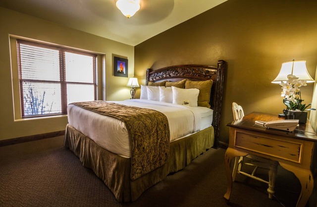 Convenient Stay, Superb Location, Near Zion Nature Center, with Free Parking