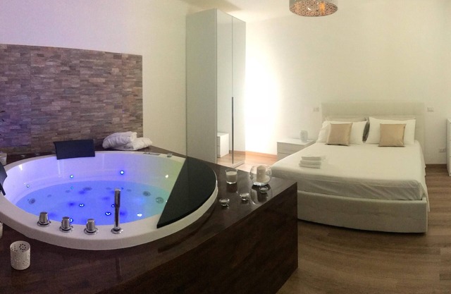 Conversano Suit and Relax B&B with Jacuzzi