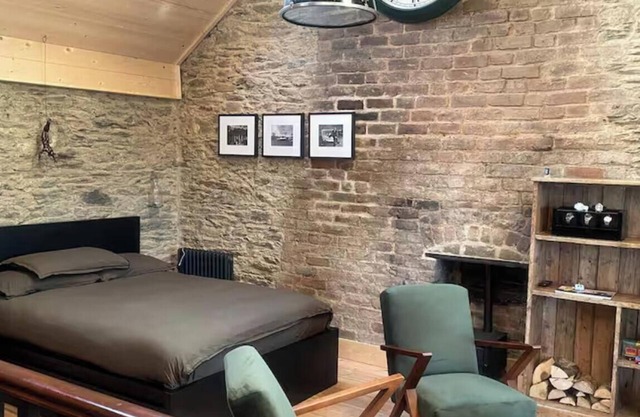 Cool Loft Meets Irish Cottage & Sauna Wicklow Town