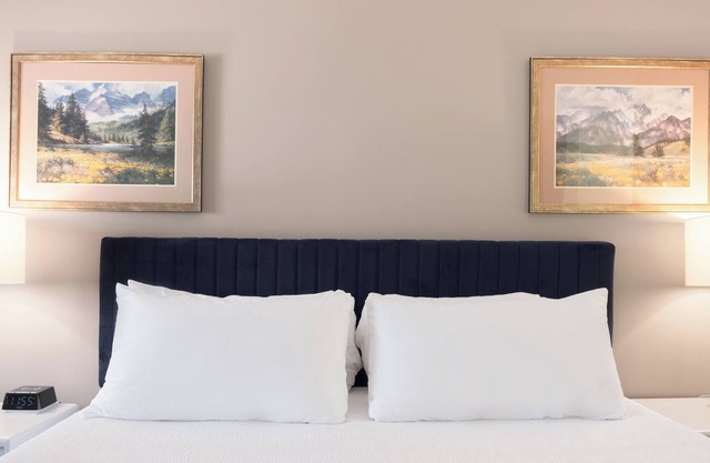 Copper Mountain Inn & Suites