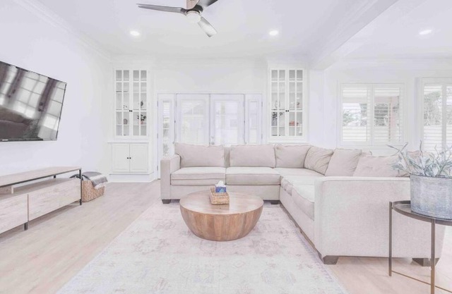 Corner-Charming retreat in a quiet area