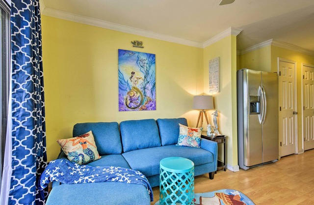Corpus Christi Beachfront Condo w/Pool Access!