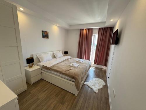 COSMO 2, 2 Rooms, 2 Beds, 1 Parking, Shopping & Swimming