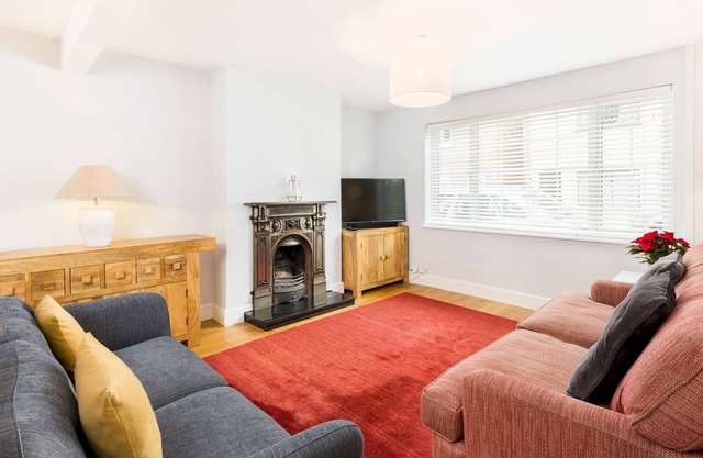 Cosy 3Bed in Leamington Spa, Family Home & Garden|Pass the Keys
