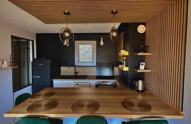 Cosy apartment in Font Romeu, south-facing, 5 minutes from amenities.