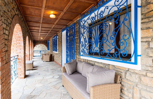 Cosy apartment for 4 people with WIFI, terrace, pets allowed and parking