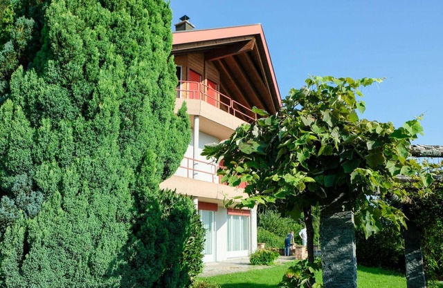 Cosy apartment for 12 guests with WIFI, TV, balcony and pets allowed