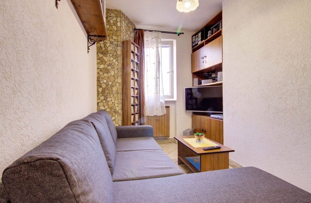 Cosy apartment for 4 people with A/C, WIFI, TV, patio and parking