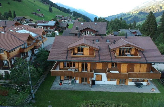 Cosy apartment for 5 people with WIFI, TV and balcony