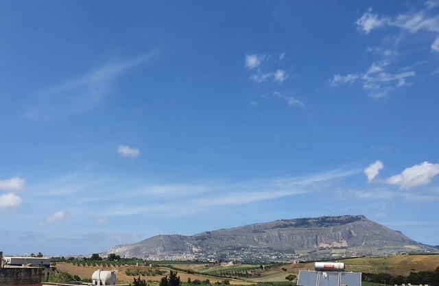 Cosy apartment for 6 guests with A/C, WIFI, TV, terrace and parking