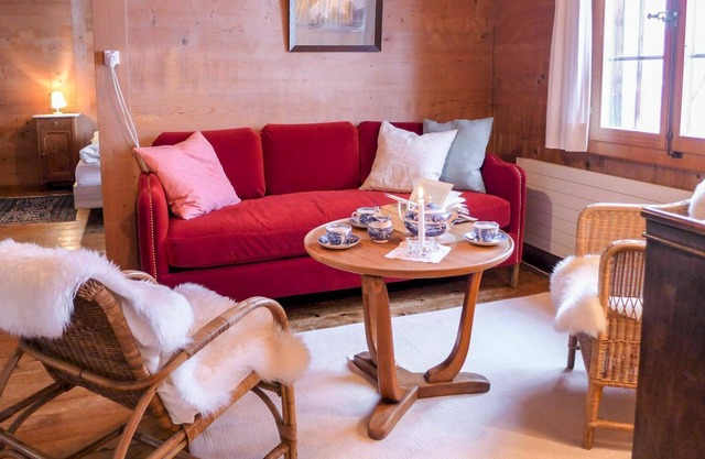 Cosy apartment for 6 people with WIFI, patio, panoramic view and parking