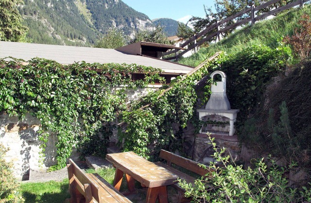 Cosy apartment for 8 people with WIFI, TV, balcony and pets allowed