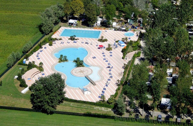 Cosy apartment in villa for 6 guests with WIFI, pool, A/C and terrace