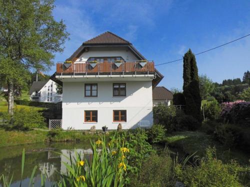 Cosy apartment with private garden in Brachthausen in the Sauerland