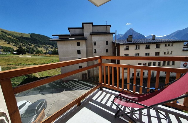 Cosy apt 4/6 ppl with balcony, near the ski runs