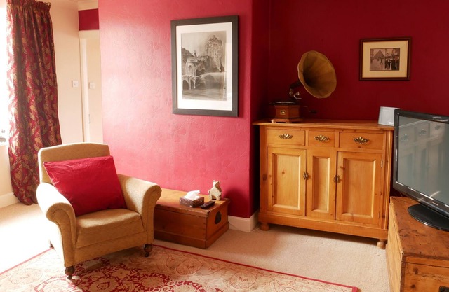 Cosy central Flat, Forfar