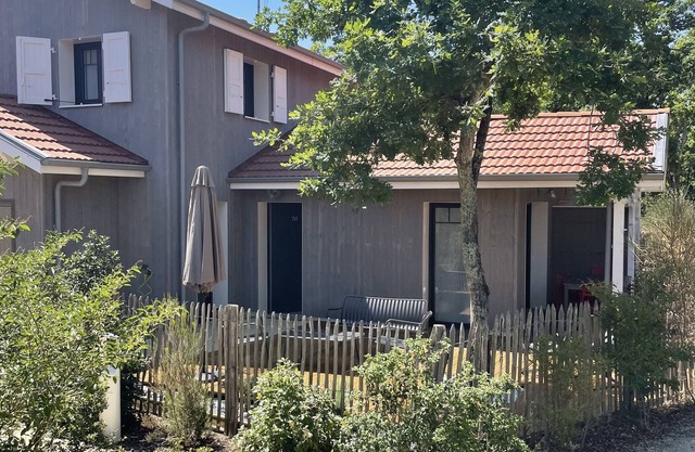 Cosy house close to Arcachon golf course.