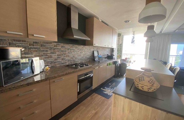 Cosy & Modern flat, city center at 1 minute from the beach & Malabata
