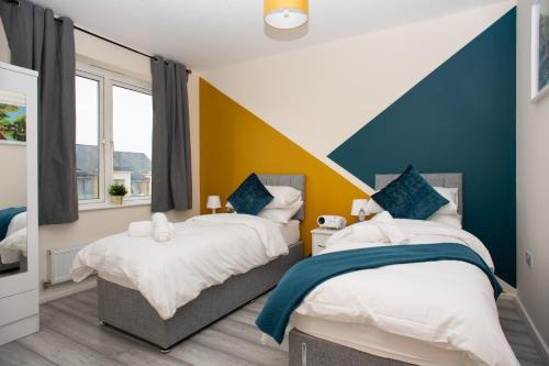 Cosy, Modern home in Kent, Sleeps 8, Free Parking, 17min train to central London