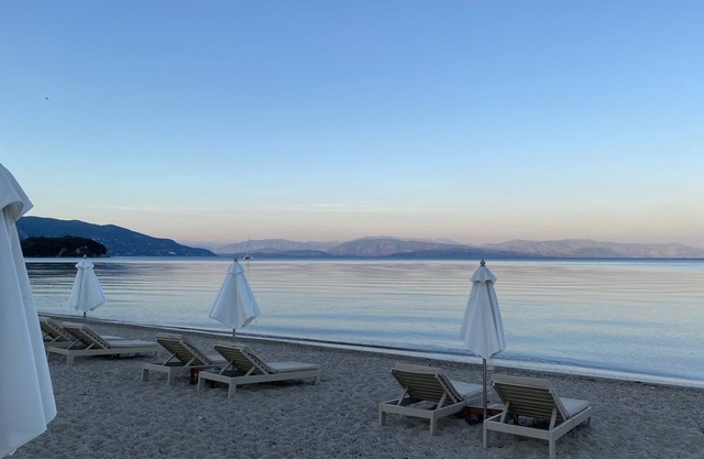 COSY ONE BEDROOM STUDIO/APARTMENT JUST 3 MIN WALK FROM DASSIA BEACH