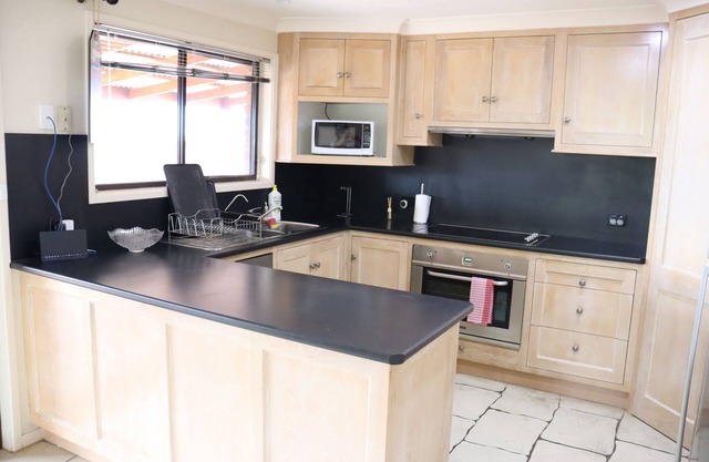 Cosy private home close to all facilities in town.
