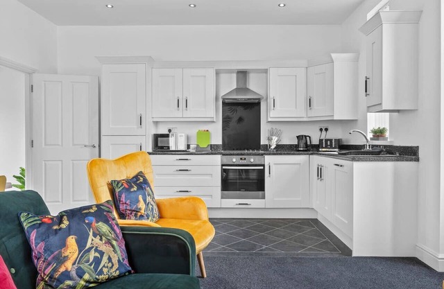 Cosy & Spacious 2BR Flat in Workington with FREE Parking