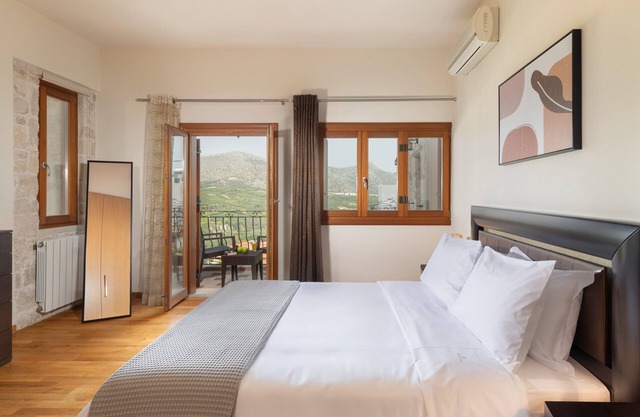 Cosy stone Villa with breathtaking Mountain View . Nature & eco Friendly !n