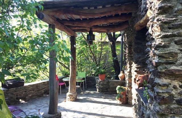 Cottage (full rental) for 2 people with private jacuzzi