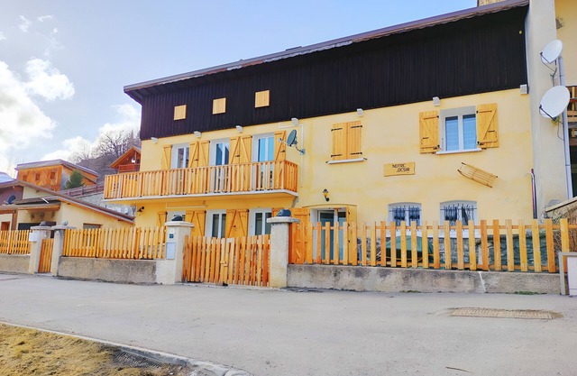 Cottage 'Gite Notre Désir' with Mountain View, Private Terrace and Wi-Fi