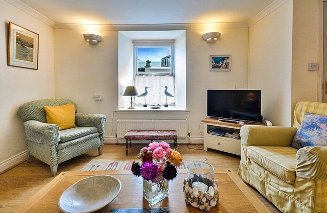 Cottage in Kingsand with Sea Views