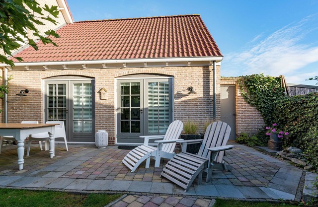 Cottage in Ovezande with terrace
