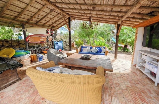 Cottage "Quinta das Achadas - Bouganvillea" with Pool, Wi-Fi, Terrace & Garden