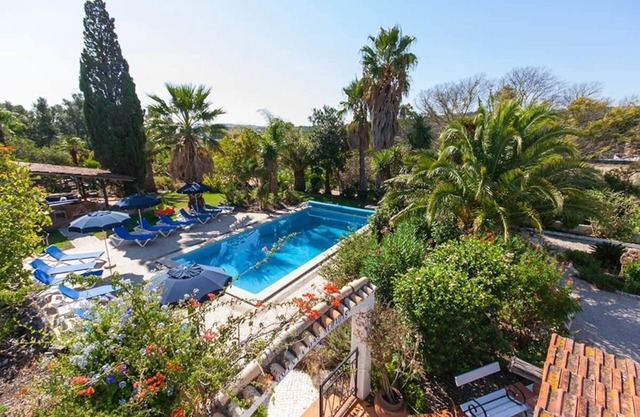 Cottage "Quinta das Achadas - Lanterna" with Pool, Wi-Fi, Terrace & Garden