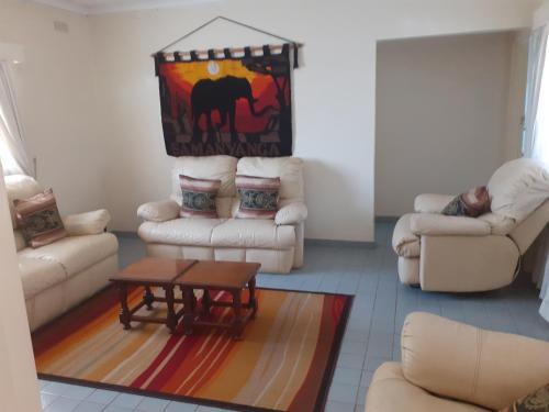 Cottage - Sleeps 4 Pool & Private Parking