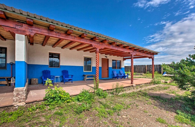 Cottage w/Patio & Grill - 25 Min to Taos Valley!