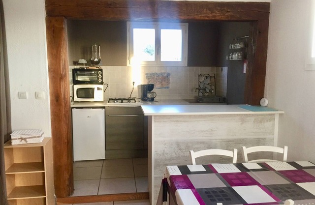 Cottage with Private Swimming pool for 4 people - quiet