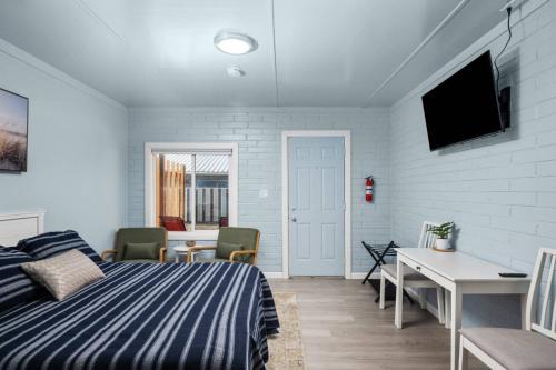 Cottages at Rockaway Beach Suite #4