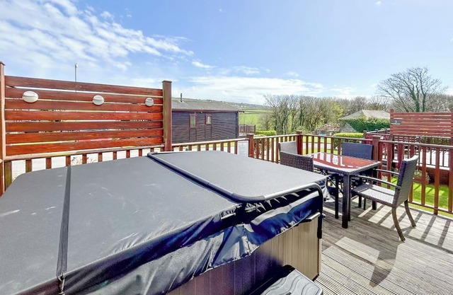 Country Holiday Home Four Spa