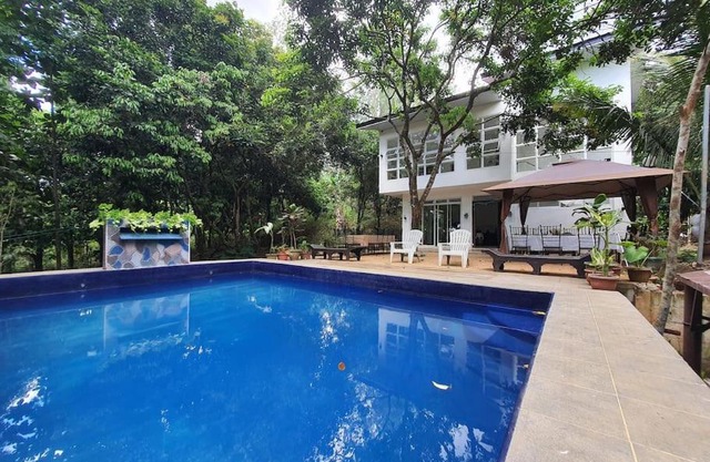 Country Home w Private Pool at Antipolo