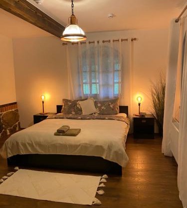 Countryside double bed room Kisiniai