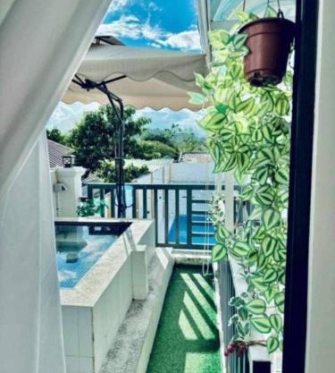 Couple - Private Jacuzzi Pool