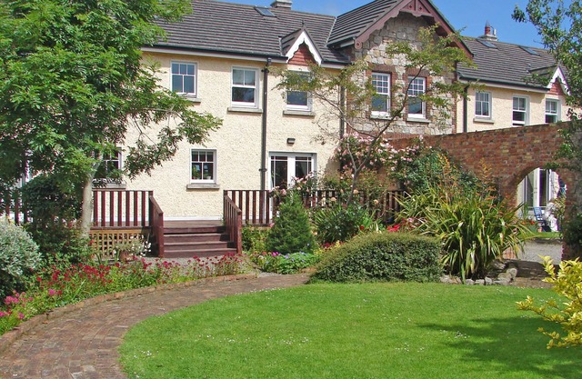 Courtyard HC No 8 by Interhome